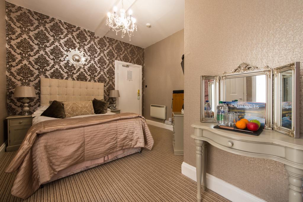 Maenan Abbey Hotel Llanrwst Bagian luar foto